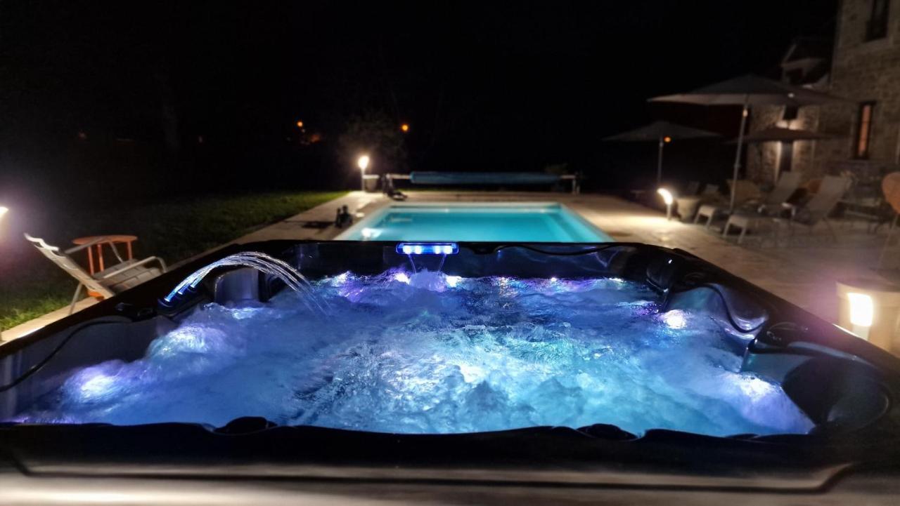 Le 49 Cote Parc & Spa Domblans Екстериор снимка