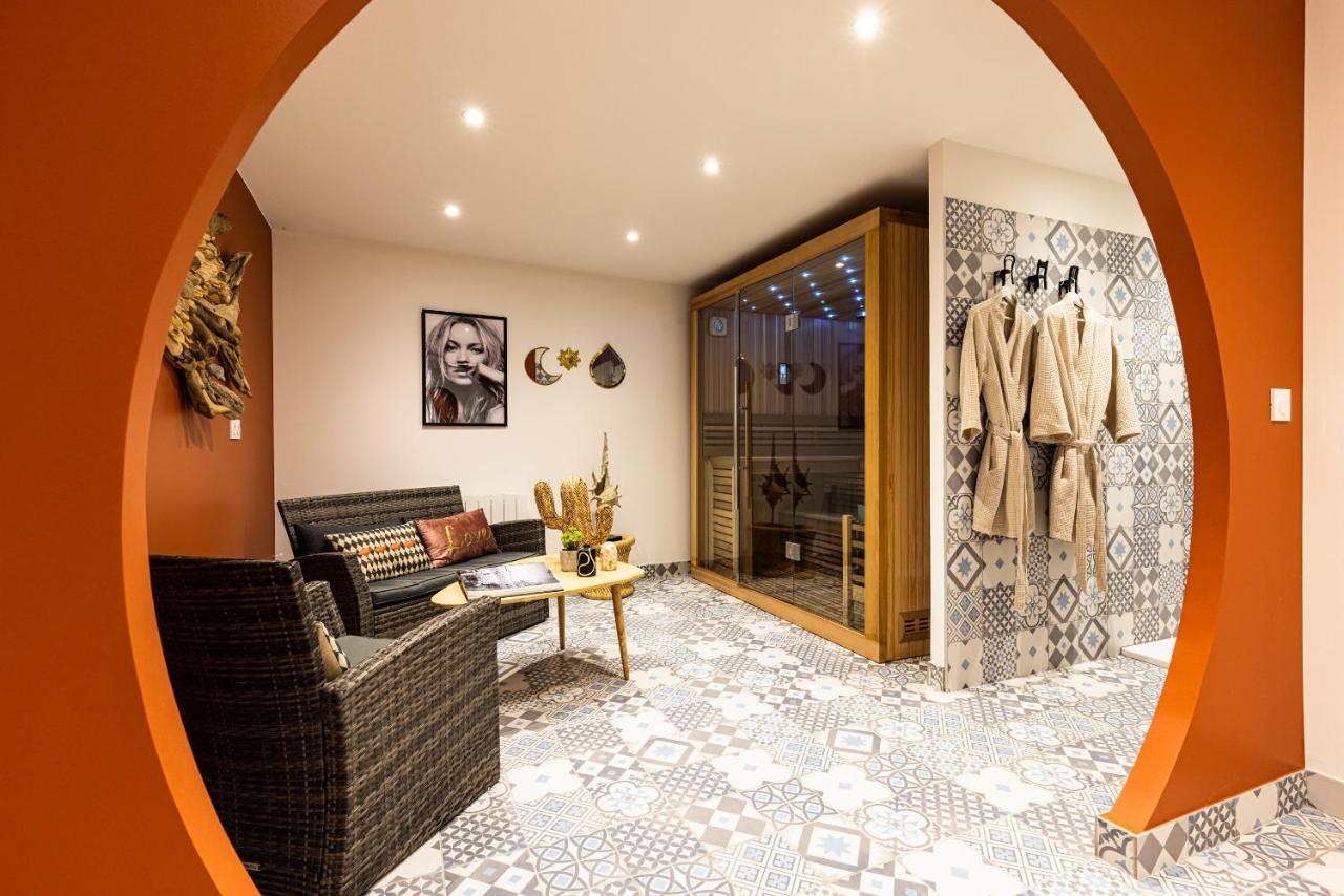 Le 49 Cote Parc & Spa Domblans Екстериор снимка