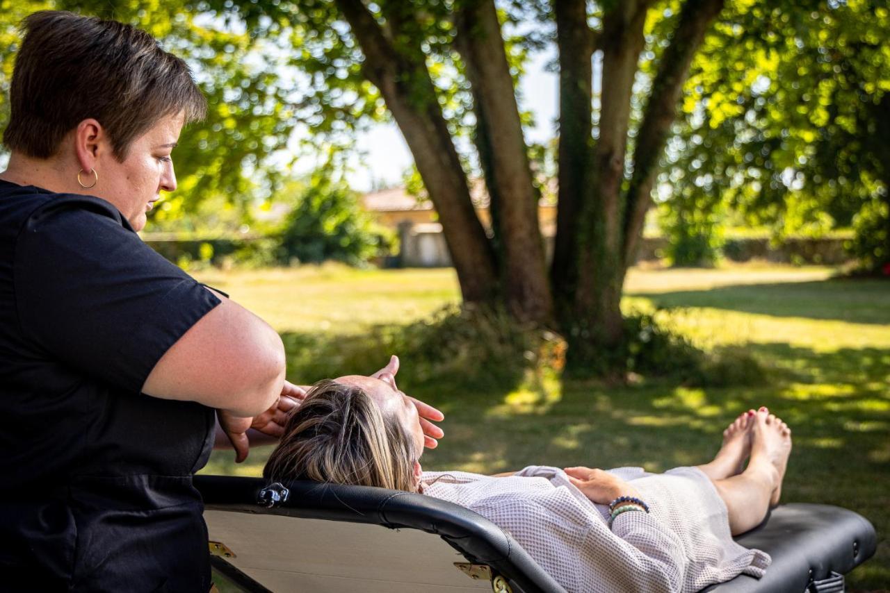 Le 49 Cote Parc & Spa Domblans Екстериор снимка